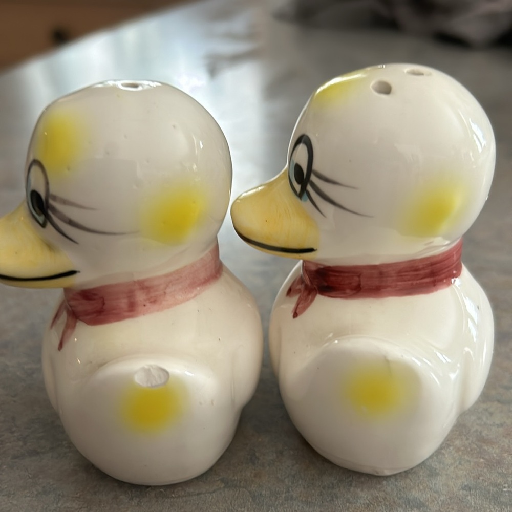 Vintge duck snp shakers. - Picture 5 of 5